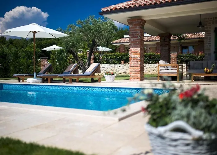 فيلة Luxury Nika *