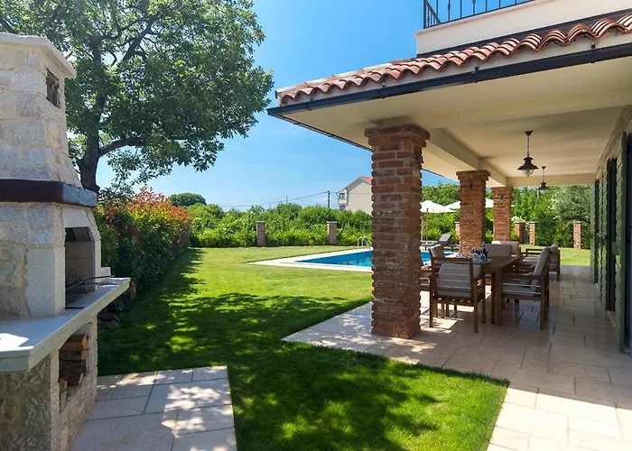 فيلة Luxury Nika *