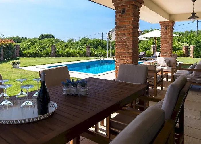 Βίλα Luxury Nika *